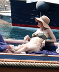 Gillian Anderson oops in Italy (6/16/17)
