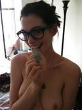 Anne Hathaway nude leaked photos