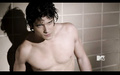 Teen Wolf 1x08 -  Tyler Posey nude scenes