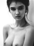 Paula Bulczynska Sexy & Topless (13 Photos)