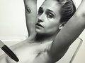 Jemima Kirke Topless (5 Photos)