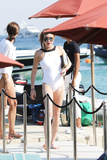 Lindsay Lohan Cameltoe & Pokies (3 Photos)